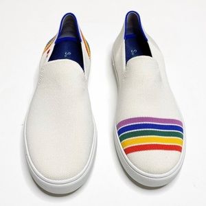 Rothy’s Rainbow SF Heart NIB RETIRED Size 6